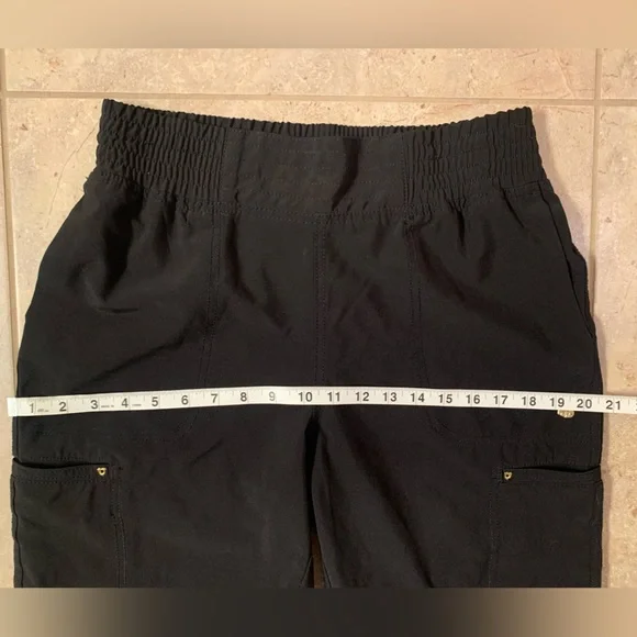 🖤 Heart Soul Women’s Black Scrub Cargo Pants Straight Leg Gold Heart Size Medium - Picture 8 of 14